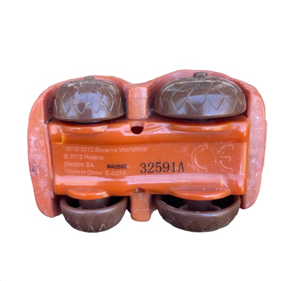 Lot of 8 Sesame Street Hasbro Come ’n Race Cars + Figures 2004–2013 Elmo Grover - Picture 6 of 11